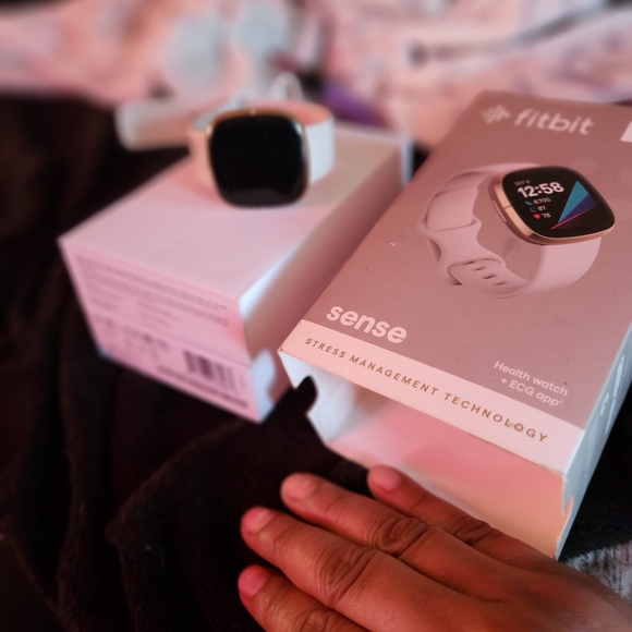 Fitbit Sense - Picture 3 of 3